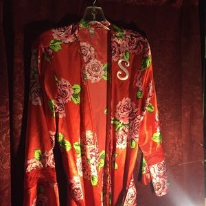 Satin robe floral pattern